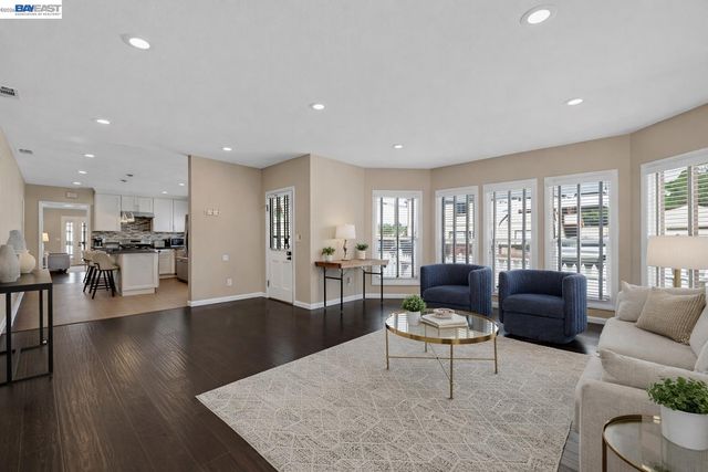 3710 Smith St, Union City, CA 94587