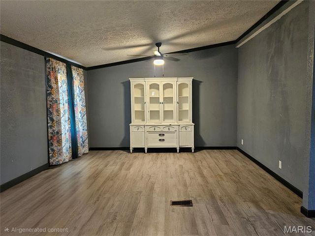 21255 Laramie Road, St Robert, MO 65584