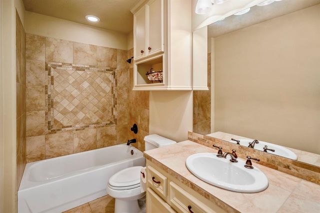 102 Lake Sterling Gate Drive, Spring, TX 77379