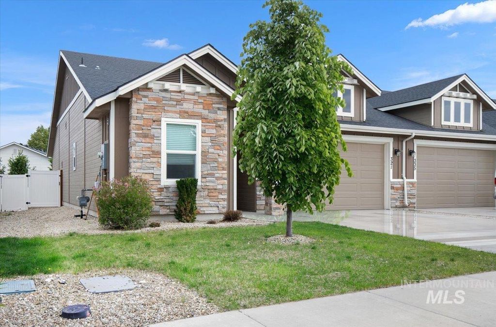321 N Bay Haven Ave, Kuna, ID 83634