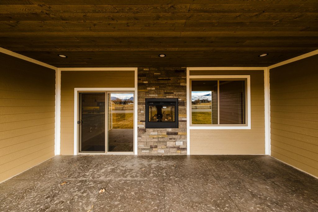 8 Buckskin Drive, Sheridan, WY 82801 photo 5