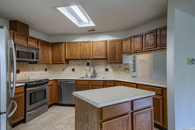 14218 Fairwayhill, San Antonio, TX 78217