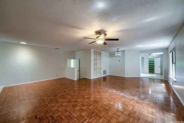 14218 Fairwayhill, San Antonio, TX 78217