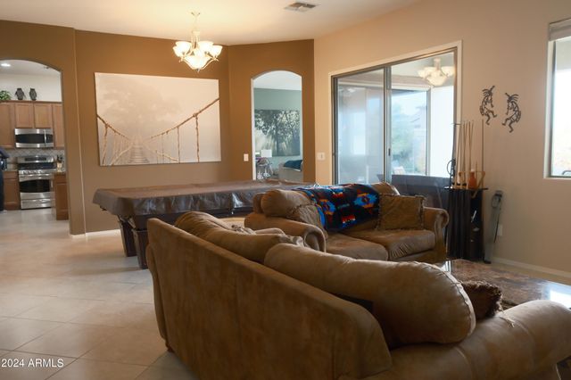 18428 W SUMMERHAVEN Drive, Goodyear, AZ 85338