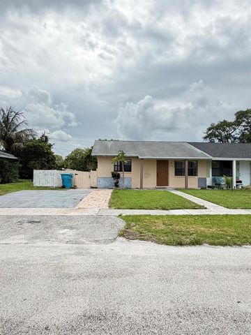 3243 Grove Road, Boynton Beach, FL 33435