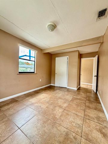 3243 Grove Road, Boynton Beach, FL 33435