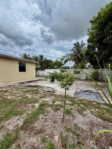 3243 Grove Road, Boynton Beach, FL 33435