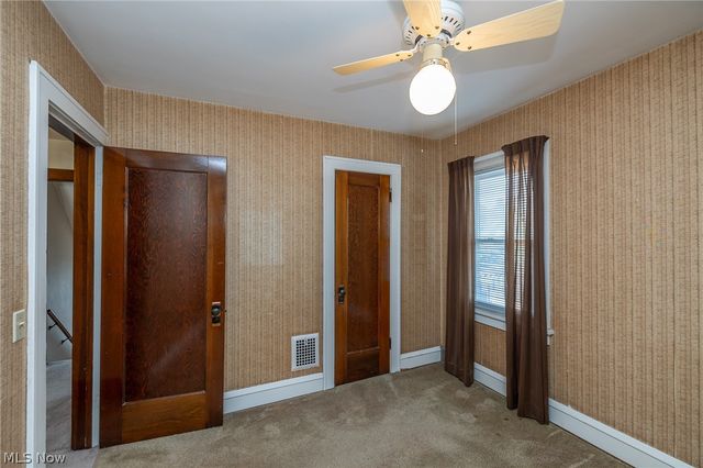 8028 Dresden Avenue, Parma, OH 44129