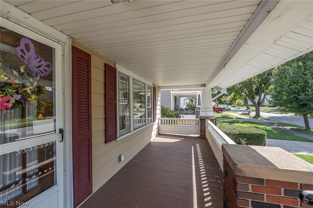 8028 Dresden Avenue, Parma, OH 44129