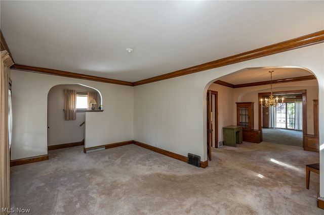 8028 Dresden Avenue, Parma, OH 44129