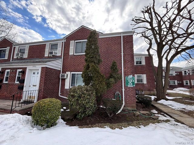 75-32 263rd Street 41B61, Glen Oaks, NY 11004
