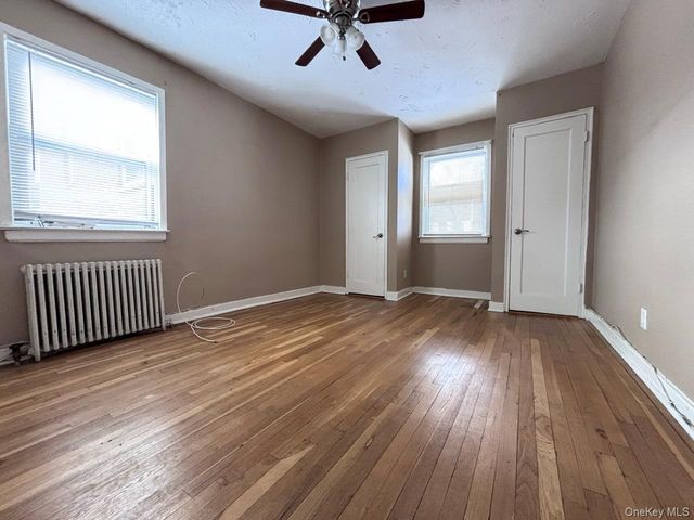 75-32 263rd Street 41B61, Glen Oaks, NY 11004