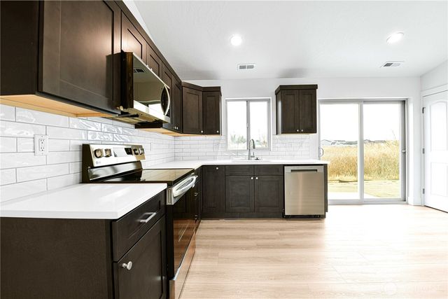 4258 W Sandy Court, Moses Lake, WA 98837