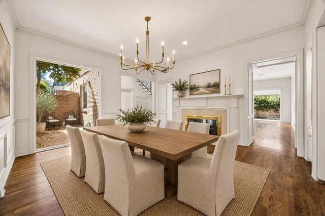 983 S Post Oak Lane, Houston, TX 77056