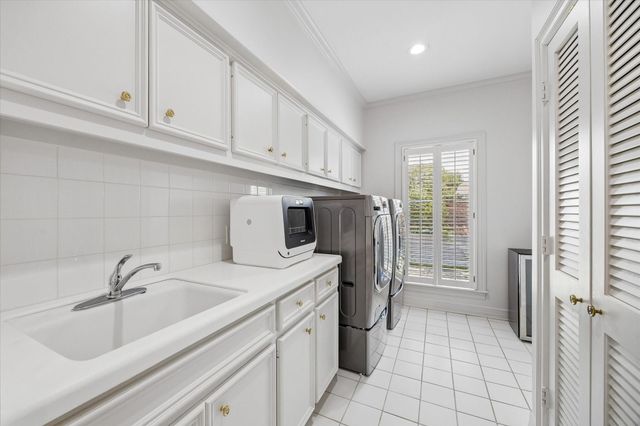 983 S Post Oak Lane, Houston, TX 77056