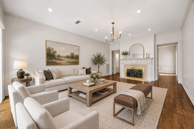 983 S Post Oak Lane, Houston, TX 77056