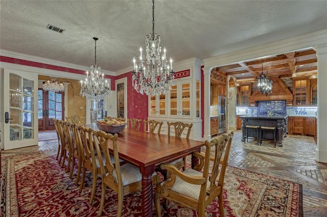 100 W Shore Lane, Montgomery, TX 77356