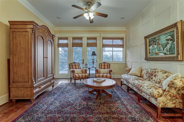 100 W Shore Lane, Montgomery, TX 77356