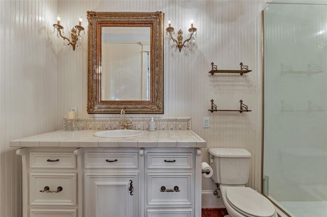 100 W Shore Lane, Montgomery, TX 77356