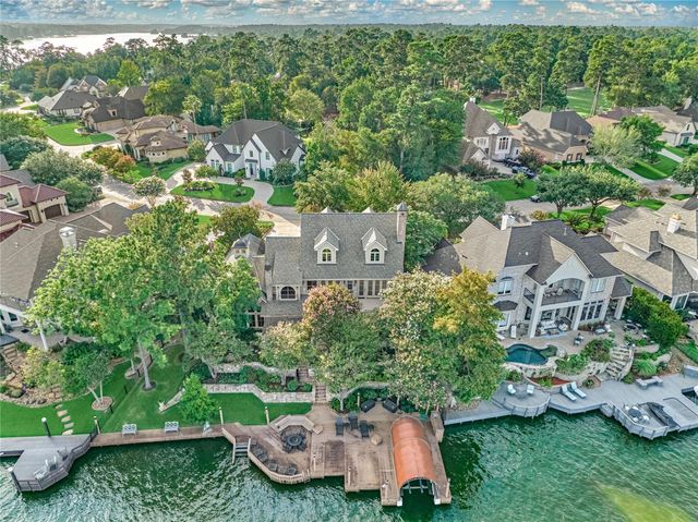 100 W Shore Lane, Montgomery, TX 77356