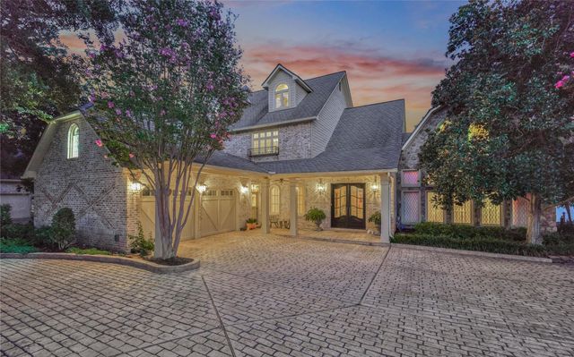 100 W Shore Lane, Montgomery, TX 77356