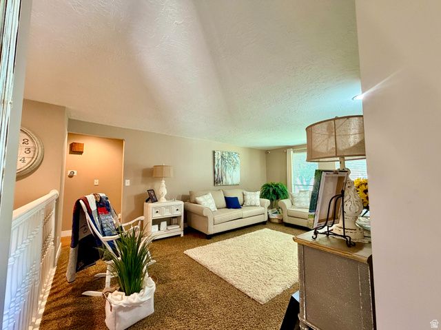 12080 S MILL RIDGE CIR, Sandy, UT 84094