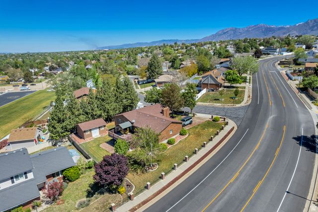 12080 S MILL RIDGE CIR, Sandy, UT 84094