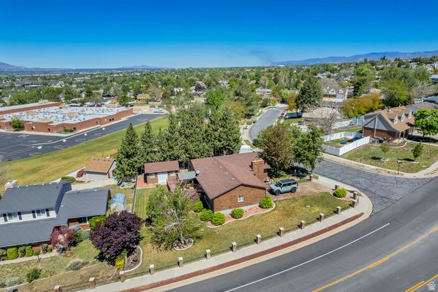 12080 S MILL RIDGE CIR, Sandy, UT 84094