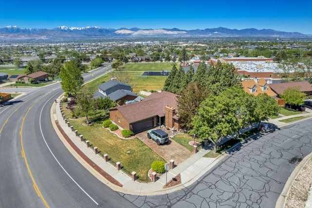 12080 S MILL RIDGE CIR, Sandy, UT 84094