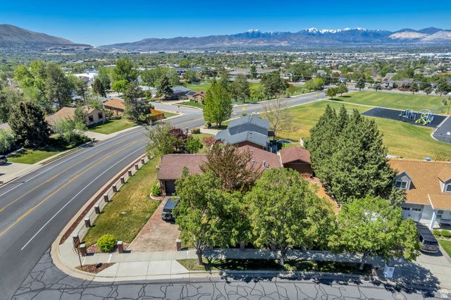 12080 S MILL RIDGE CIR, Sandy, UT 84094