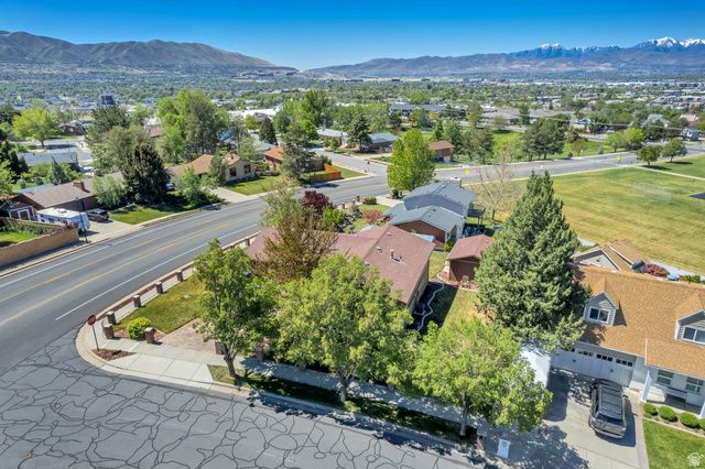 12080 S MILL RIDGE CIR, Sandy, UT 84094