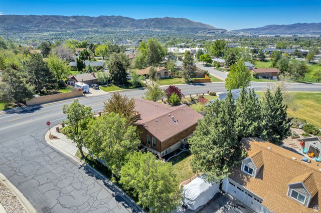 12080 S MILL RIDGE CIR, Sandy, UT 84094