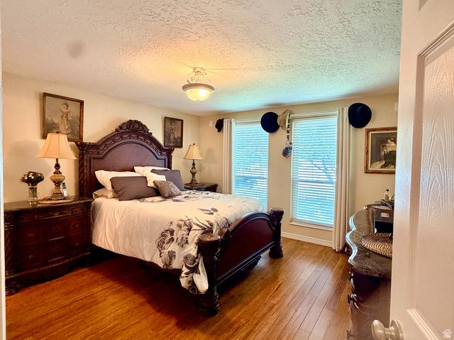 12080 S MILL RIDGE CIR, Sandy, UT 84094