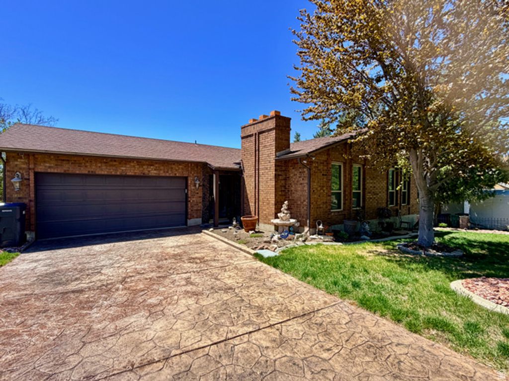 12080 S MILL RIDGE CIR, Sandy, UT 84094