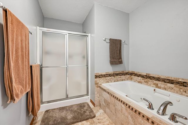 1300 Shepherd Avenue, Waverly, IA 50677