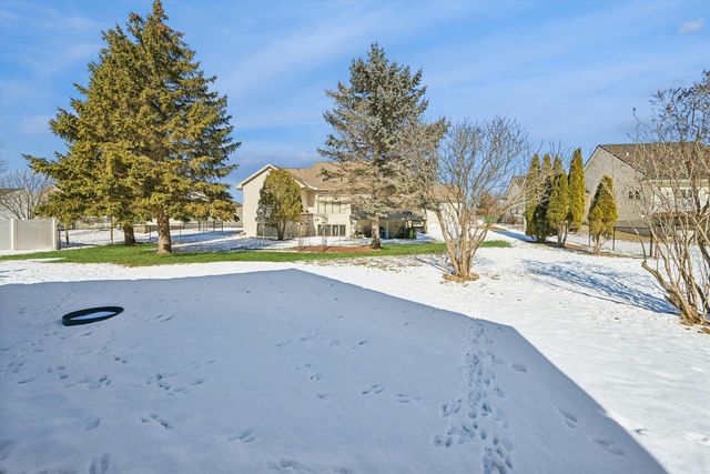 1300 Shepherd Avenue, Waverly, IA 50677