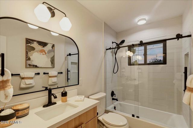 2038 E Cheery Lynne Road, Phoenix, AZ 85016