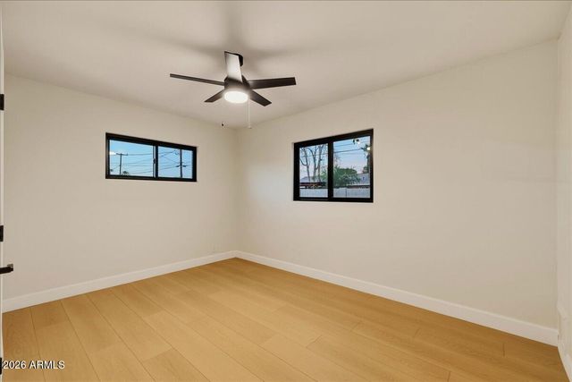2038 E Cheery Lynne Road, Phoenix, AZ 85016