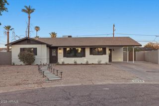 2038 E Cheery Lynne Road, Phoenix, AZ 85016