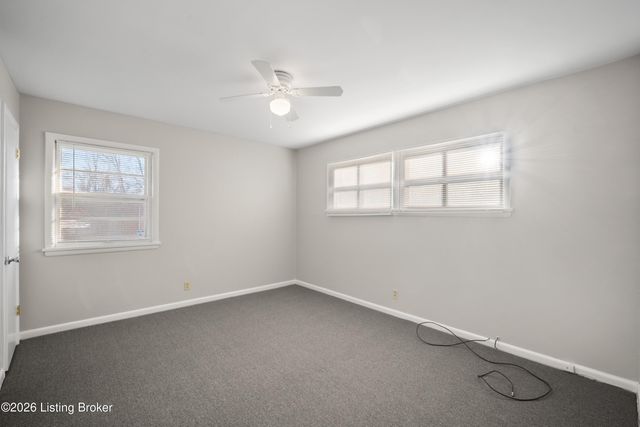 2220 Heather Ln 1, Louisville, KY 40218