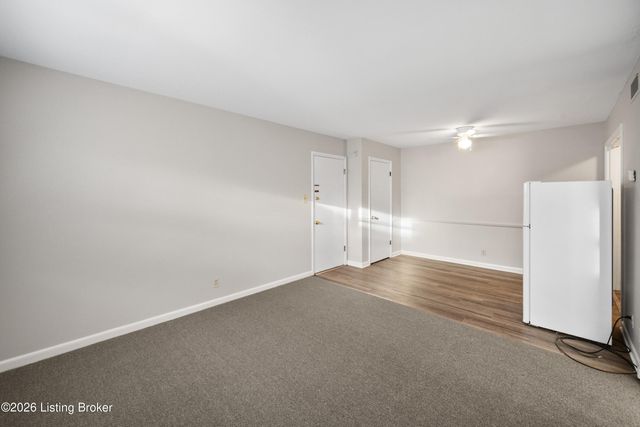 2220 Heather Ln 1, Louisville, KY 40218