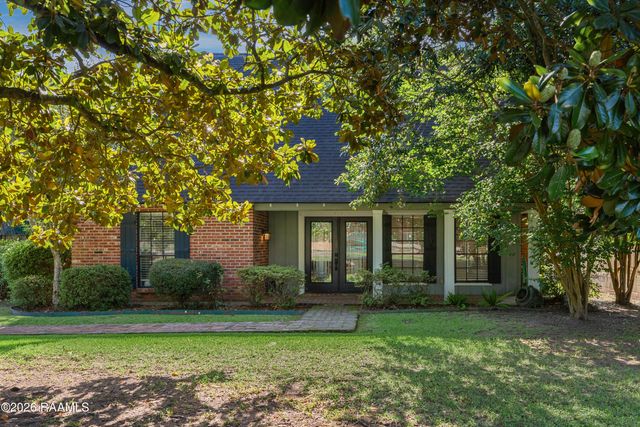 108 School Street, Youngsville, LA 70592