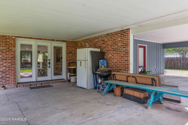 108 School Street, Youngsville, LA 70592