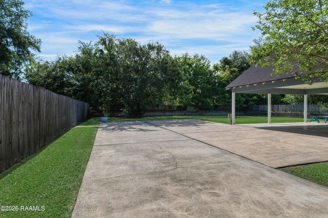 108 School Street, Youngsville, LA 70592
