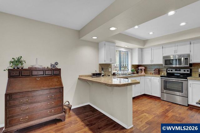 1626 Cinnamon Hill Dr SE, Salem, OR 97306