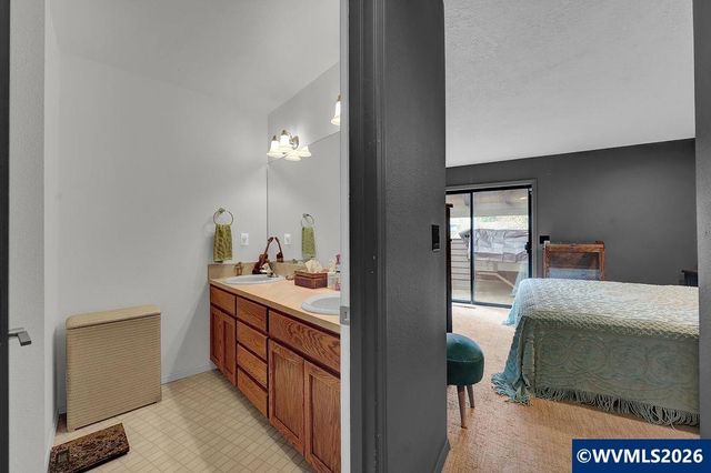 1626 Cinnamon Hill Dr SE, Salem, OR 97306