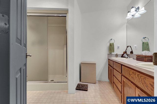 1626 Cinnamon Hill Dr SE, Salem, OR 97306