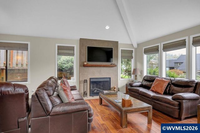 1626 Cinnamon Hill Dr SE, Salem, OR 97306