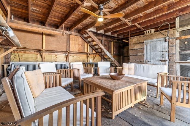 13 Whitehouse Ave, Readington Twp., NJ 08889