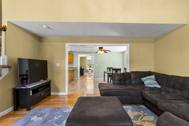 29 Sheffield Pl, Mashpee, MA 02649